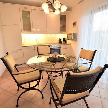 Yachthafenhoeh Whg3 Grömitz